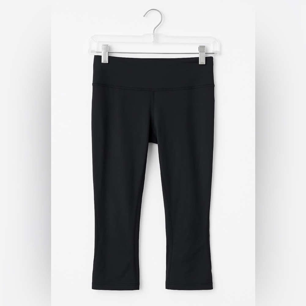 Black Capri Leggings